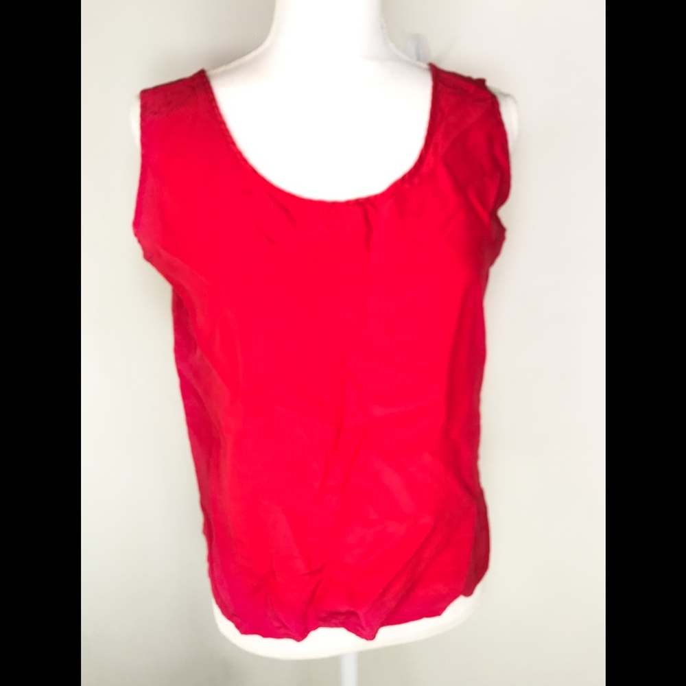 Vivinne X New York top